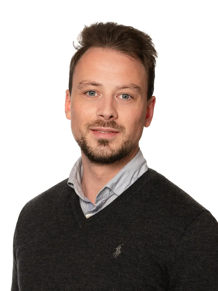 Portretfoto van Jelmar Damen